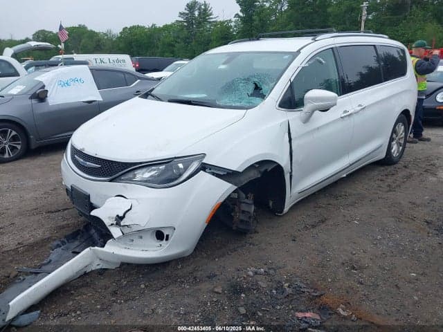 2018 CHRYSLER PACIFICA TOURING L 6
