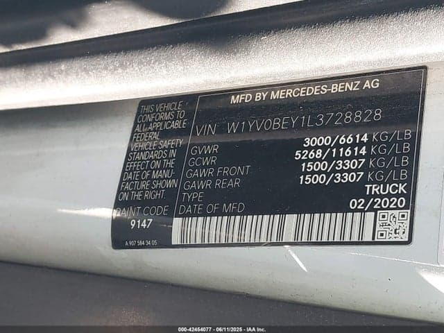2020 MERCEDES-BENZ METRIS 9