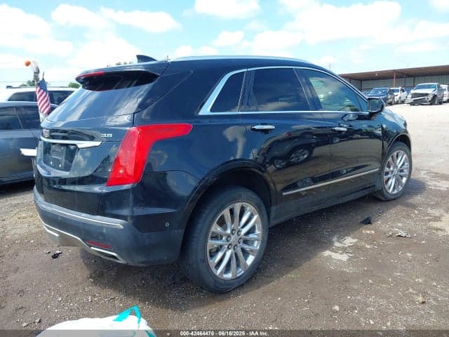 2017 CADILLAC XT5 PLATINUM 4