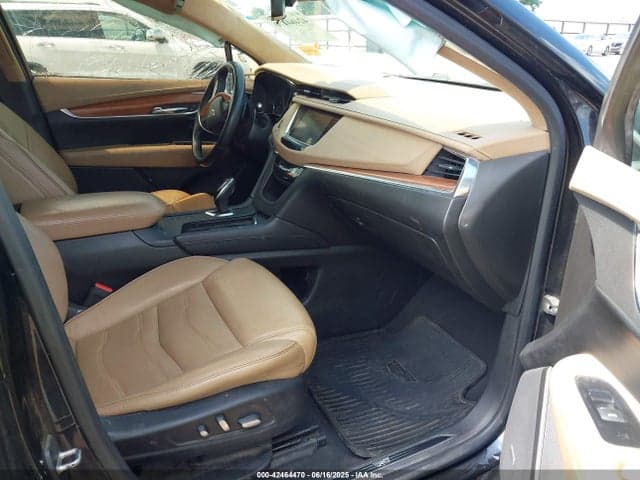 2017 CADILLAC XT5 PLATINUM 5