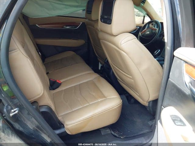 2017 CADILLAC XT5 PLATINUM 8