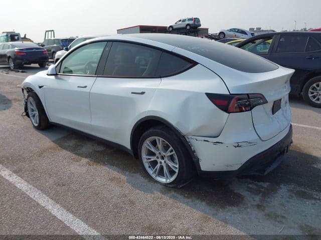 2023 TESLA MODEL Y 3