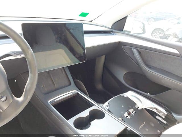 2023 TESLA MODEL Y 5
