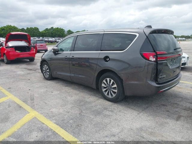 2023 CHRYSLER PACIFICA HYBRID TOURING L 3