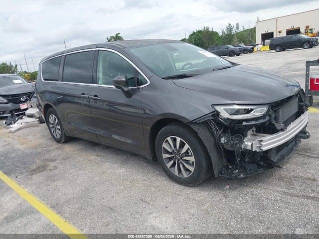 2023 CHRYSLER PACIFICA HYBRID TOURING L 6