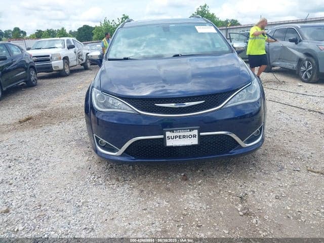 2018 CHRYSLER PACIFICA LIMITED 12