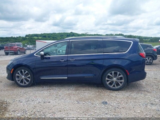 2018 CHRYSLER PACIFICA LIMITED 14