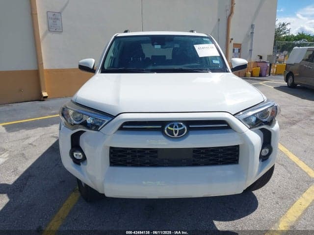 2021 TOYOTA 4RUNNER SR5 6