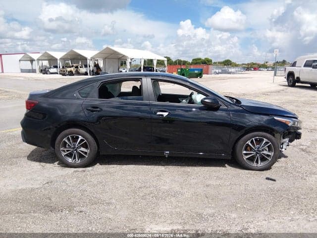 2024 KIA FORTE LXS 13