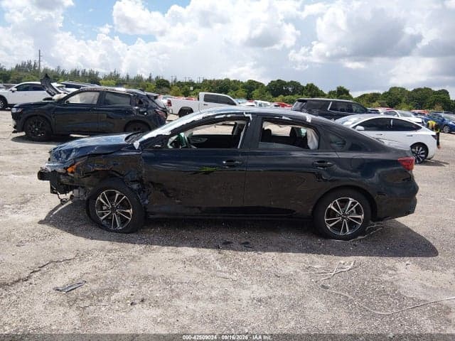2024 KIA FORTE LXS 14