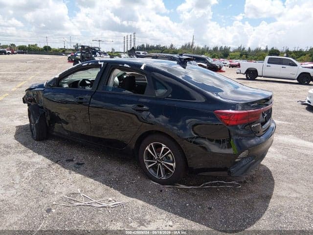 2024 KIA FORTE LXS 3