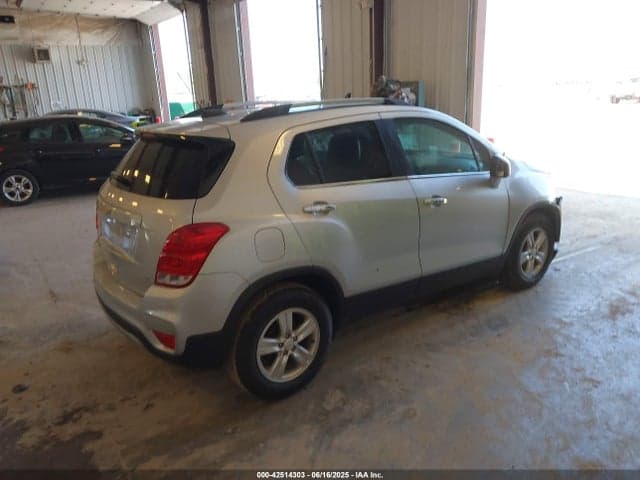 2020 CHEVROLET TRAX FWD LT 4
