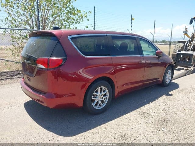 2023 CHRYSLER VOYAGER LX 4