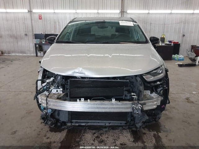 2024 CHRYSLER PACIFICA TOURING L 13