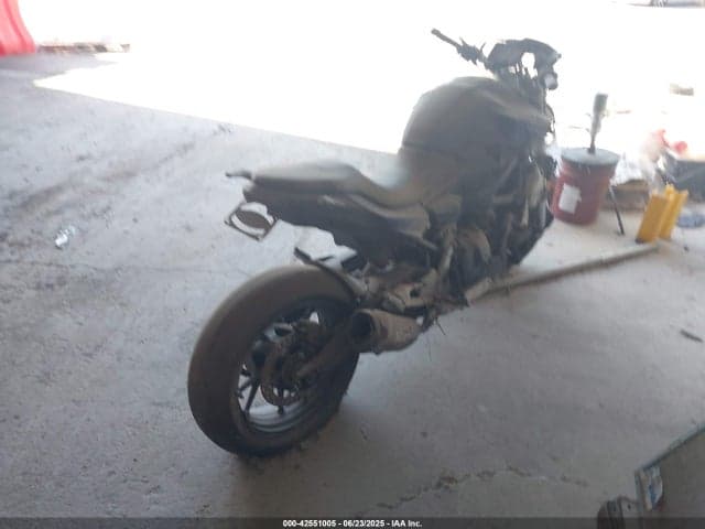 2021 BMW F 900 R 4