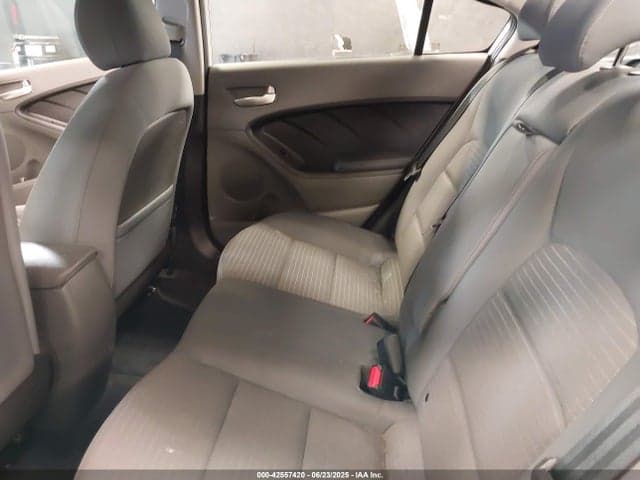 2017 KIA FORTE LX 8