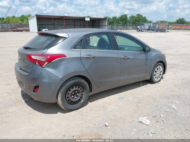 2017 HYUNDAI ELANTRA GT 4