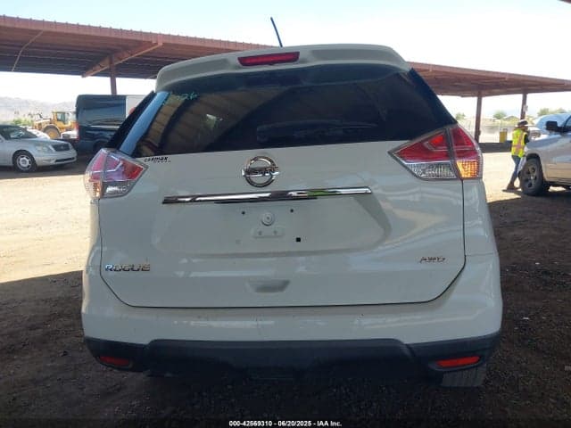2016 NISSAN ROGUE S 17