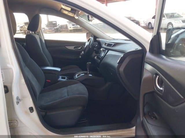 2016 NISSAN ROGUE S 5