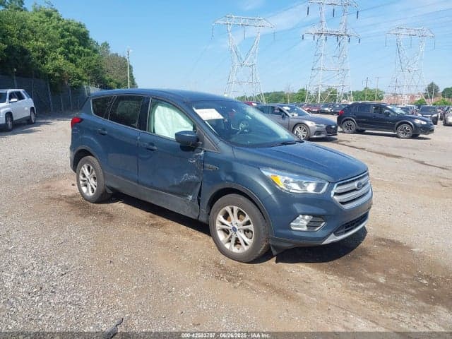 2019 FORD ESCAPE SE - 1