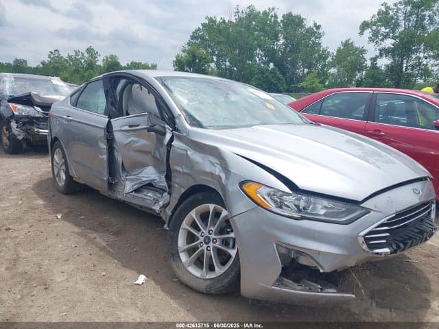 2020 FORD FUSION SE 1