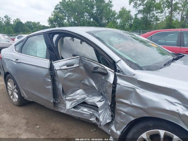 2020 FORD FUSION SE 6