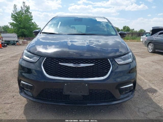 2024 CHRYSLER PACIFICA TOURING L 13