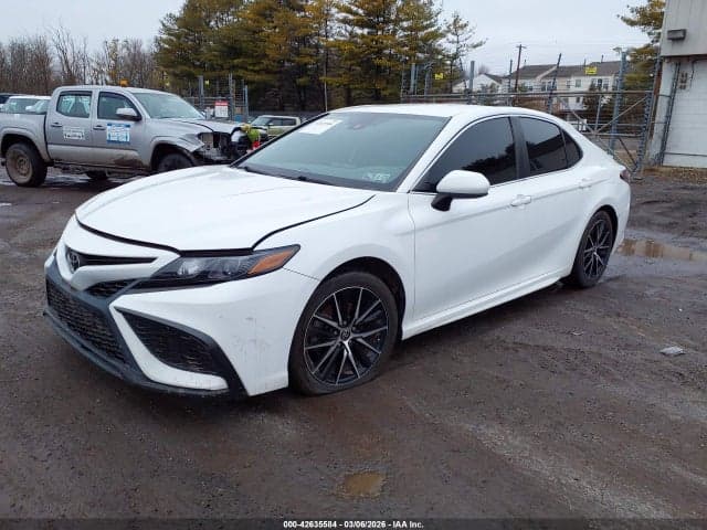 2021 TOYOTA CAMRY SE 2