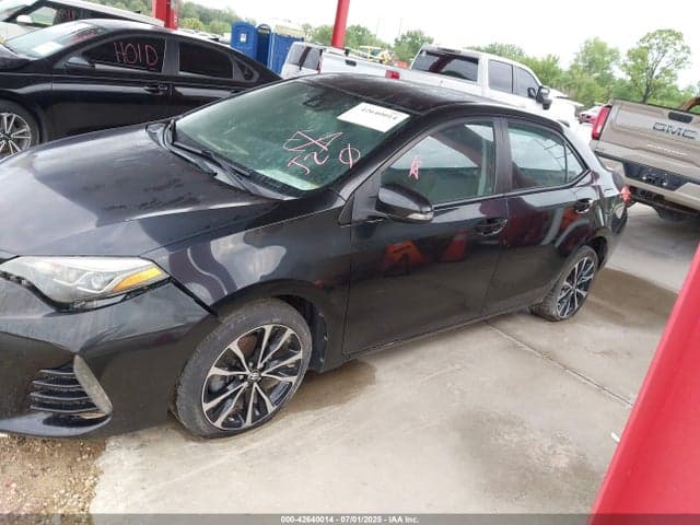 2017 TOYOTA COROLLA SE 13
