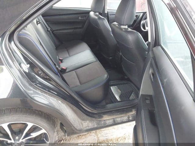 2017 TOYOTA COROLLA SE 8