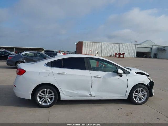 2019 CHEVROLET CRUZE LT 13