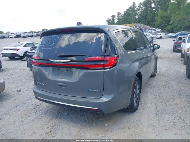2023 CHRYSLER PACIFICA HYBRID TOURING L 4
