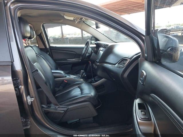 2017 DODGE JOURNEY CROSSROAD PLUS AWD 5