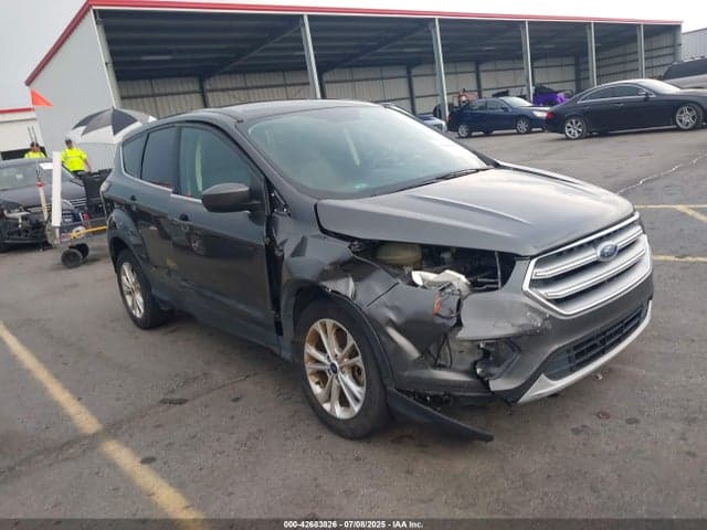 2017 FORD ESCAPE SE 1