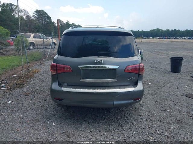 2017 INFINITI QX80 16