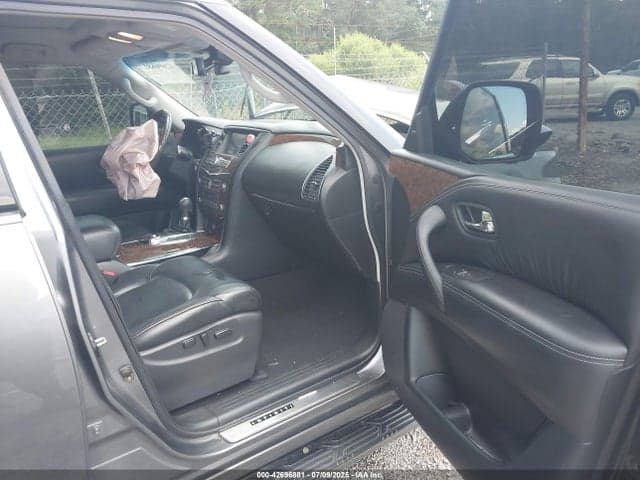 2017 INFINITI QX80 5