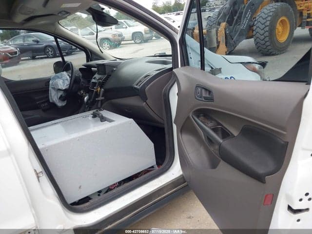 2019 FORD TRANSIT CONNECT XL 5