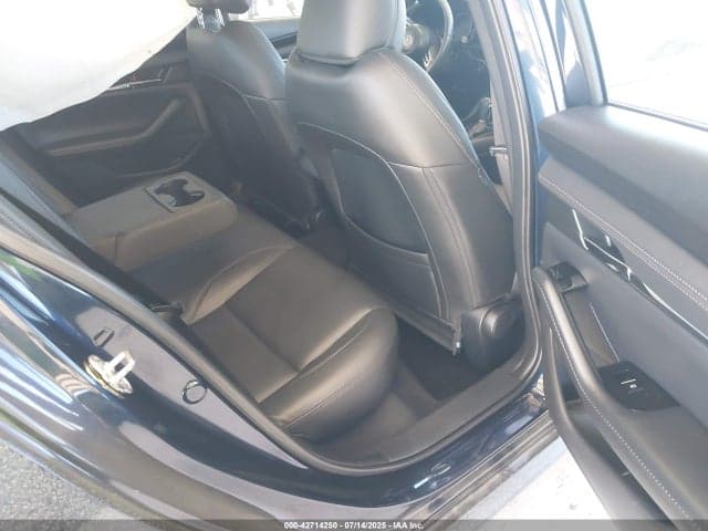 2022 MAZDA MAZDA3 PREFERRED 8