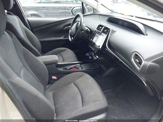 2020 TOYOTA PRIUS PRIME LE 5