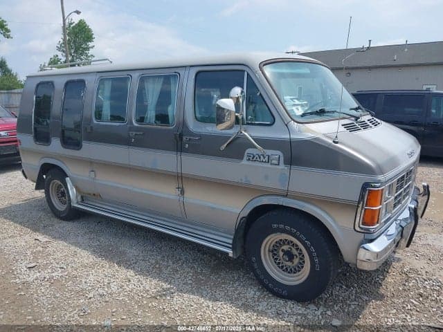 1983 DODGE RAM VAN B250 1