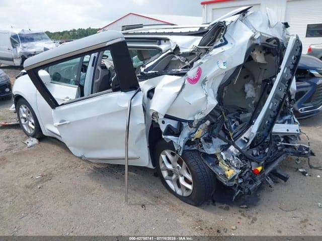 2020 CHRYSLER PACIFICA TOURING L PLUS 3