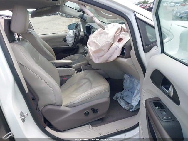 2020 CHRYSLER PACIFICA TOURING L PLUS 5
