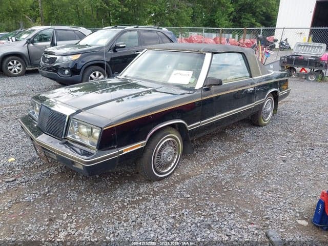 1982 CHRYSLER LEBARON 2
