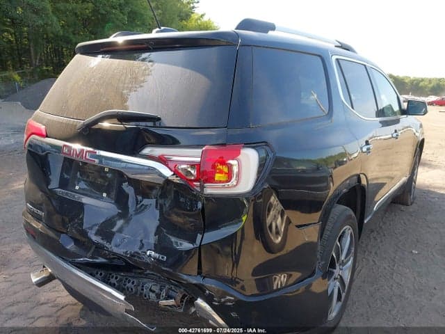 2017 GMC ACADIA DENALI 4