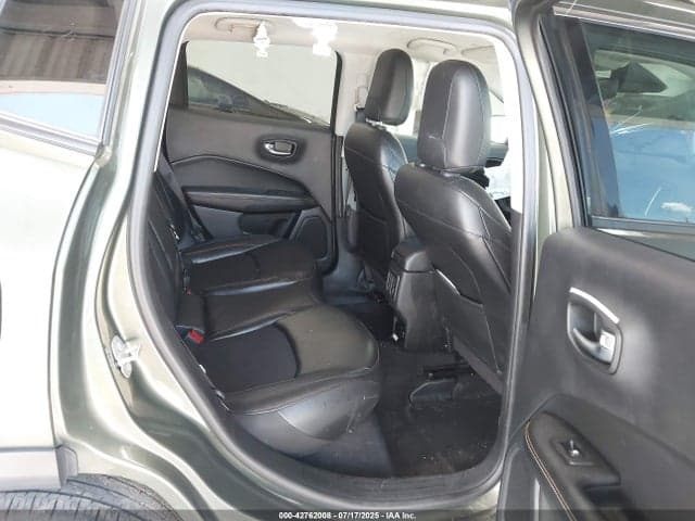 2021 JEEP COMPASS LATITUDE FWD 8