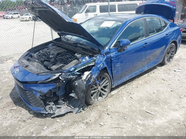 2025 TOYOTA CAMRY XLE 2
