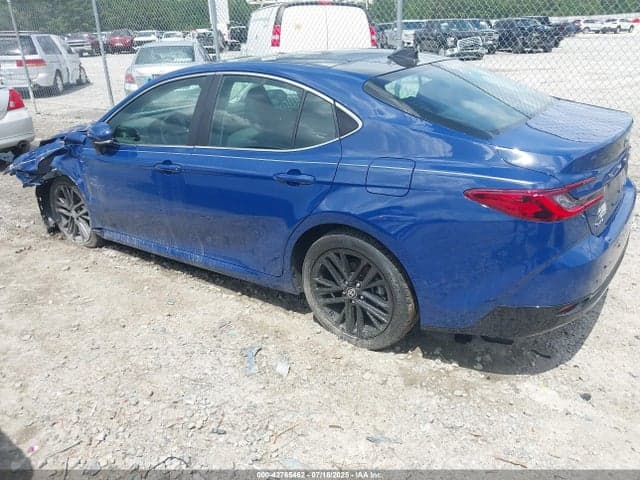 2025 TOYOTA CAMRY XLE 3