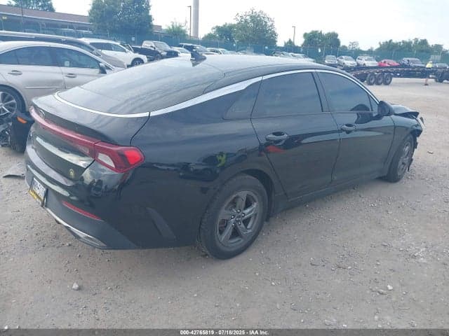 2021 KIA K5 LX 4