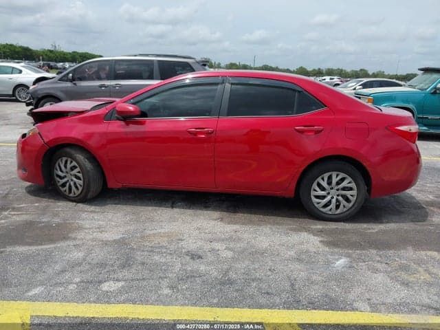 2018 TOYOTA COROLLA LE 13