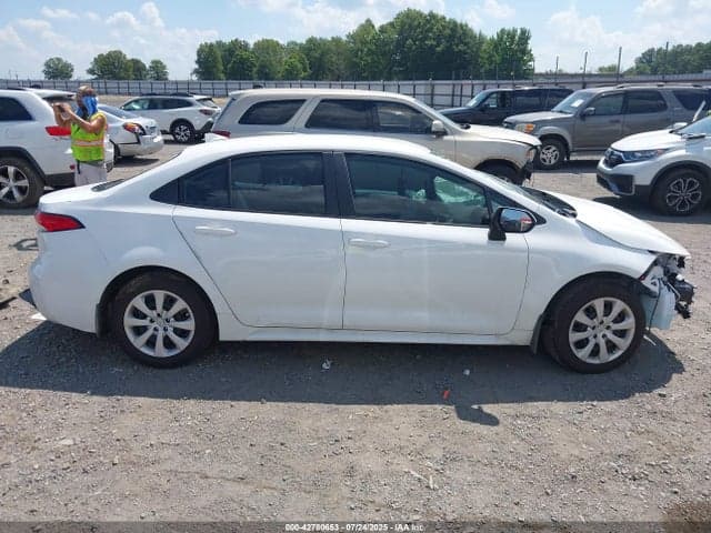 2025 TOYOTA COROLLA LE 13
